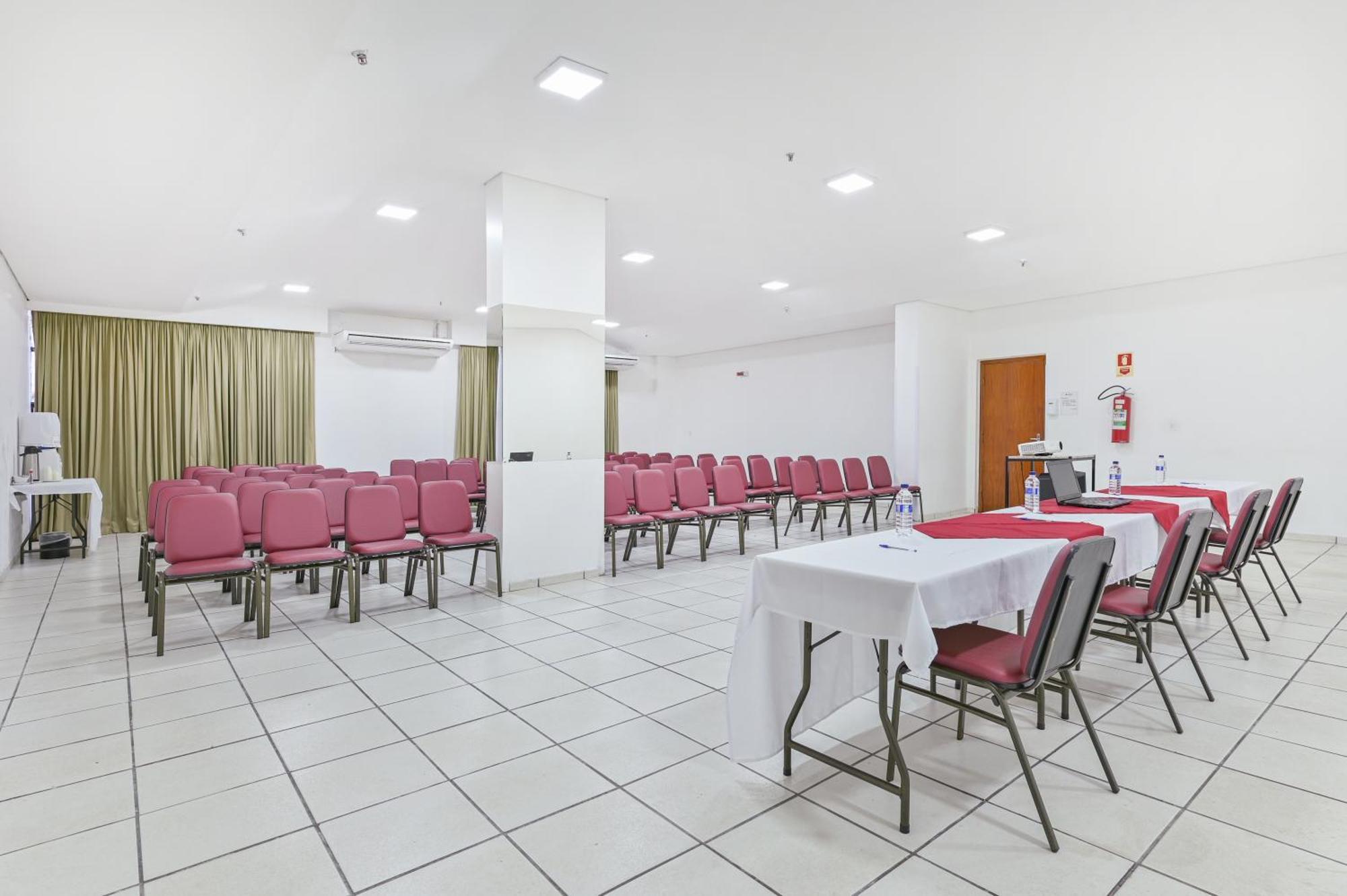 Hotel Nacional Inn לימריה מראה חיצוני תמונה
