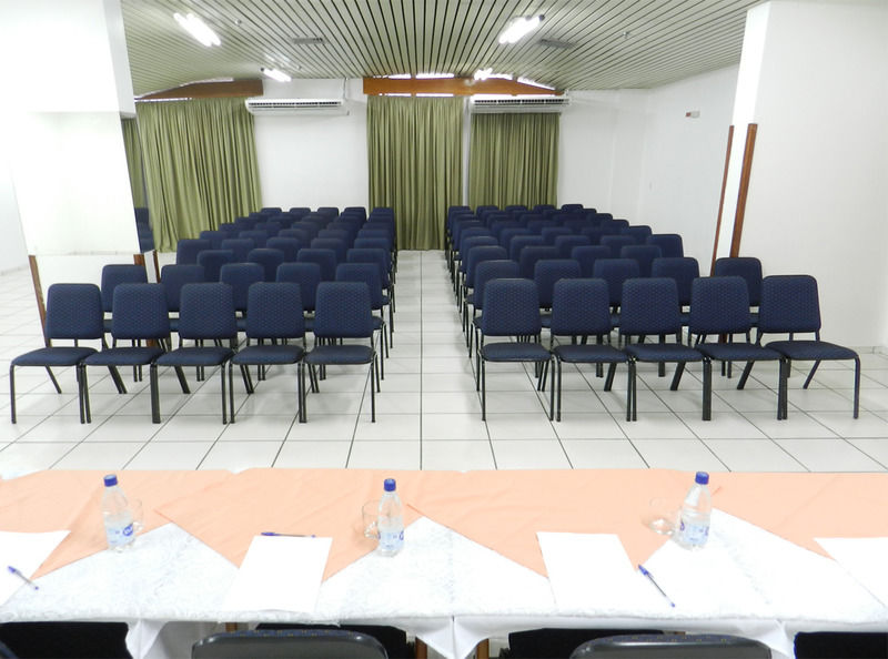 Hotel Nacional Inn לימריה מראה חיצוני תמונה