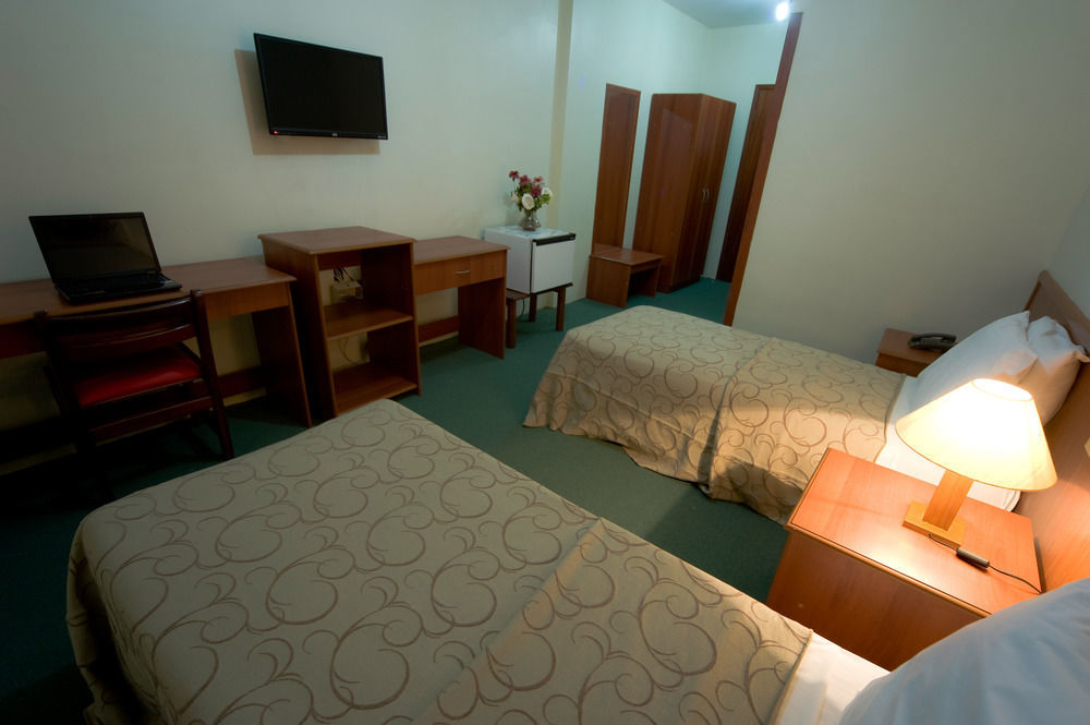 Hotel Nacional Inn לימריה מראה חיצוני תמונה