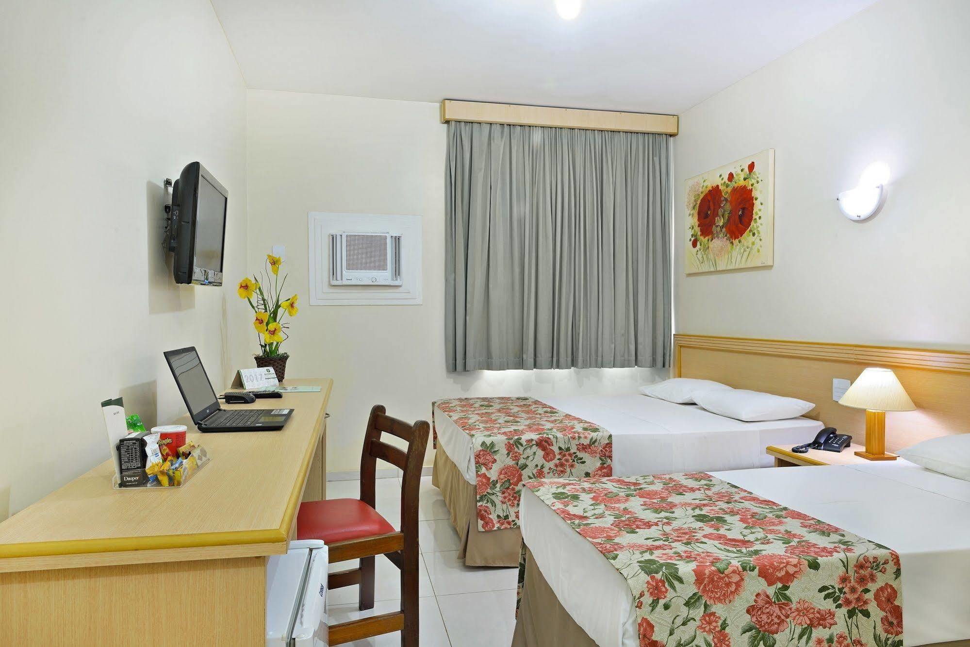 Hotel Nacional Inn לימריה מראה חיצוני תמונה